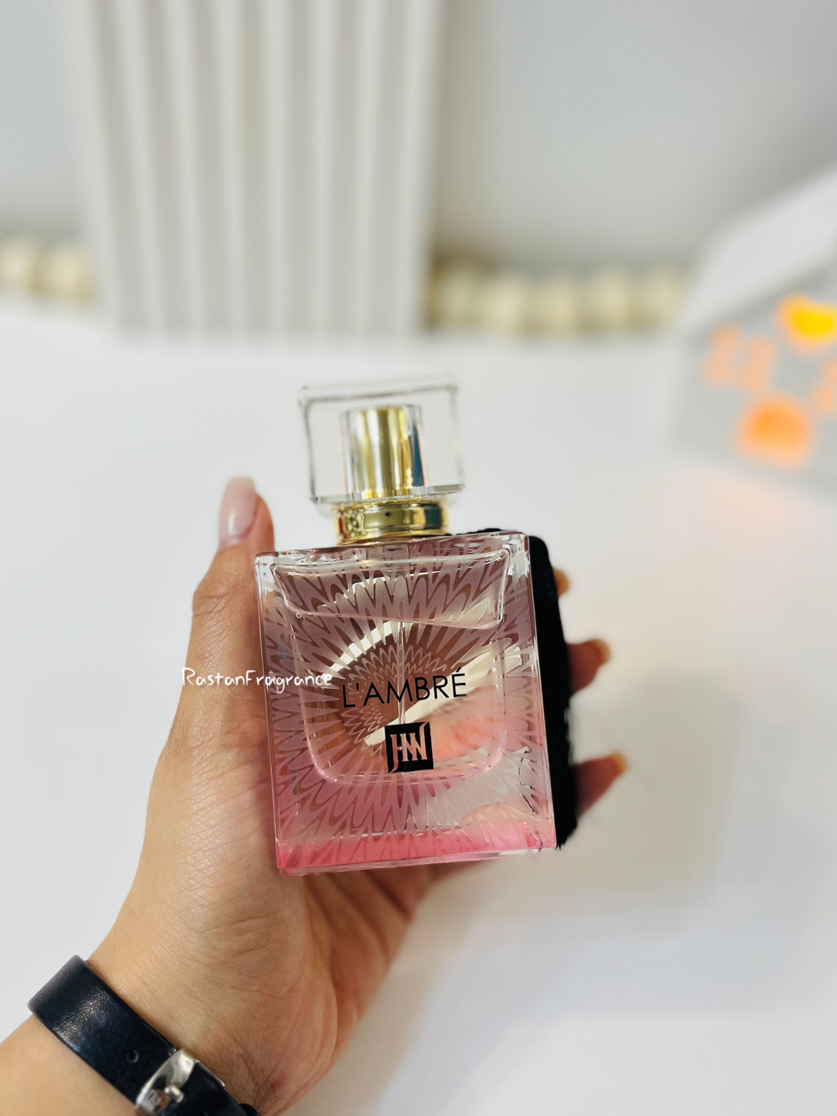 عطر ادکلن زنانه جانوین مدل لالیک لامور
